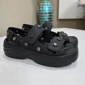 Crocs Skyline Studded Sandal Size 8